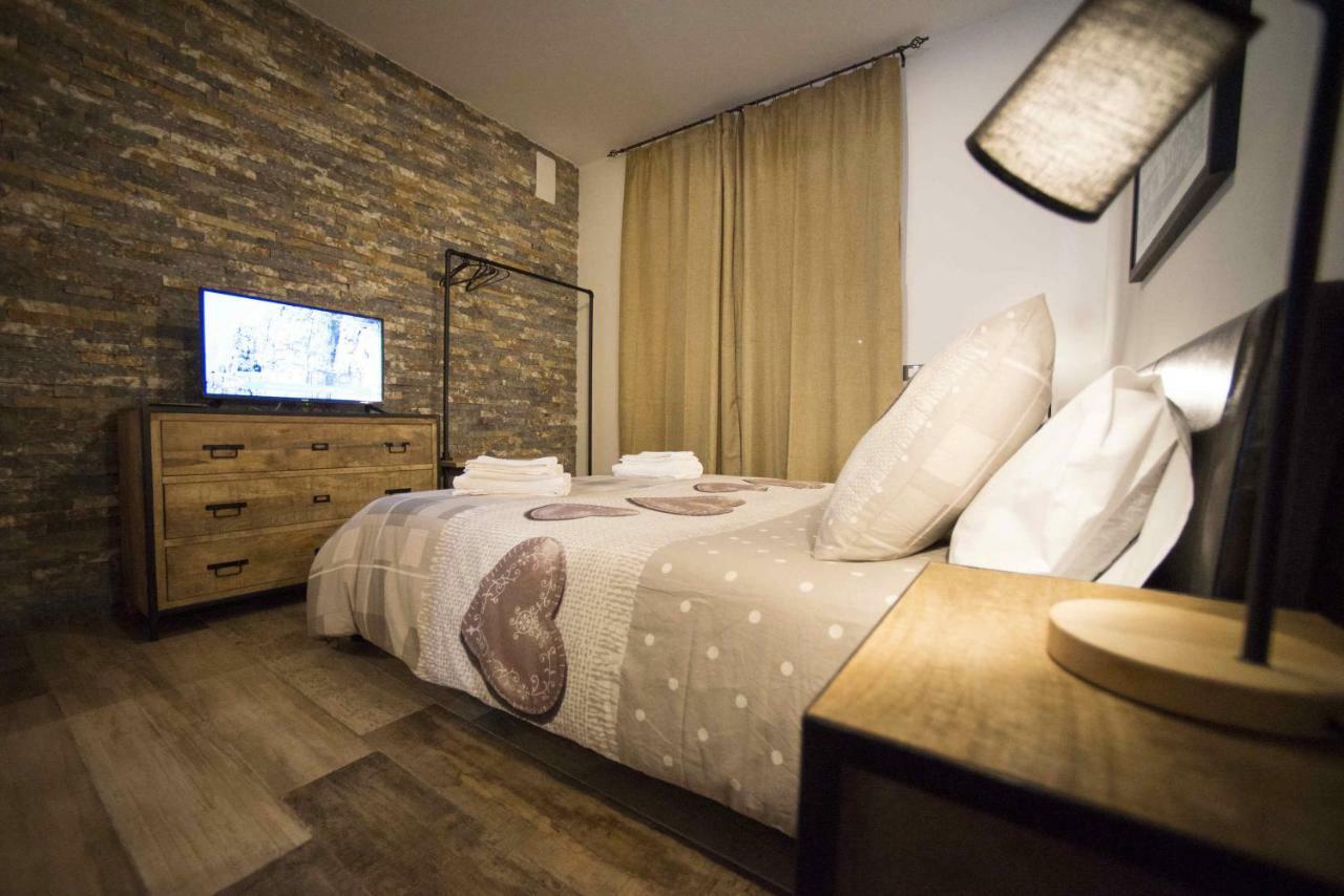 Cristiano Hotel Cosenza Buitenkant foto