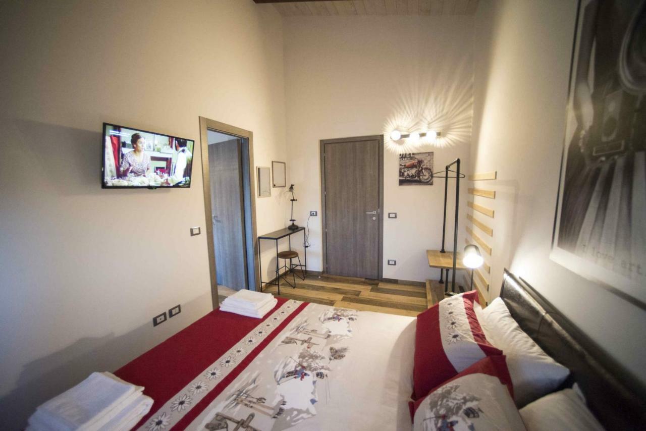 Cristiano Hotel Cosenza Buitenkant foto