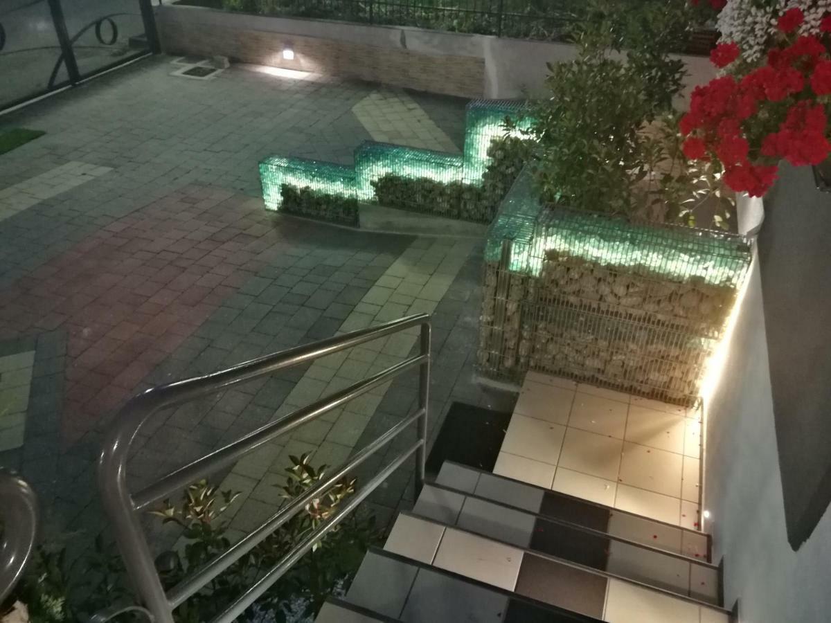 Cristiano Hotel Cosenza Buitenkant foto